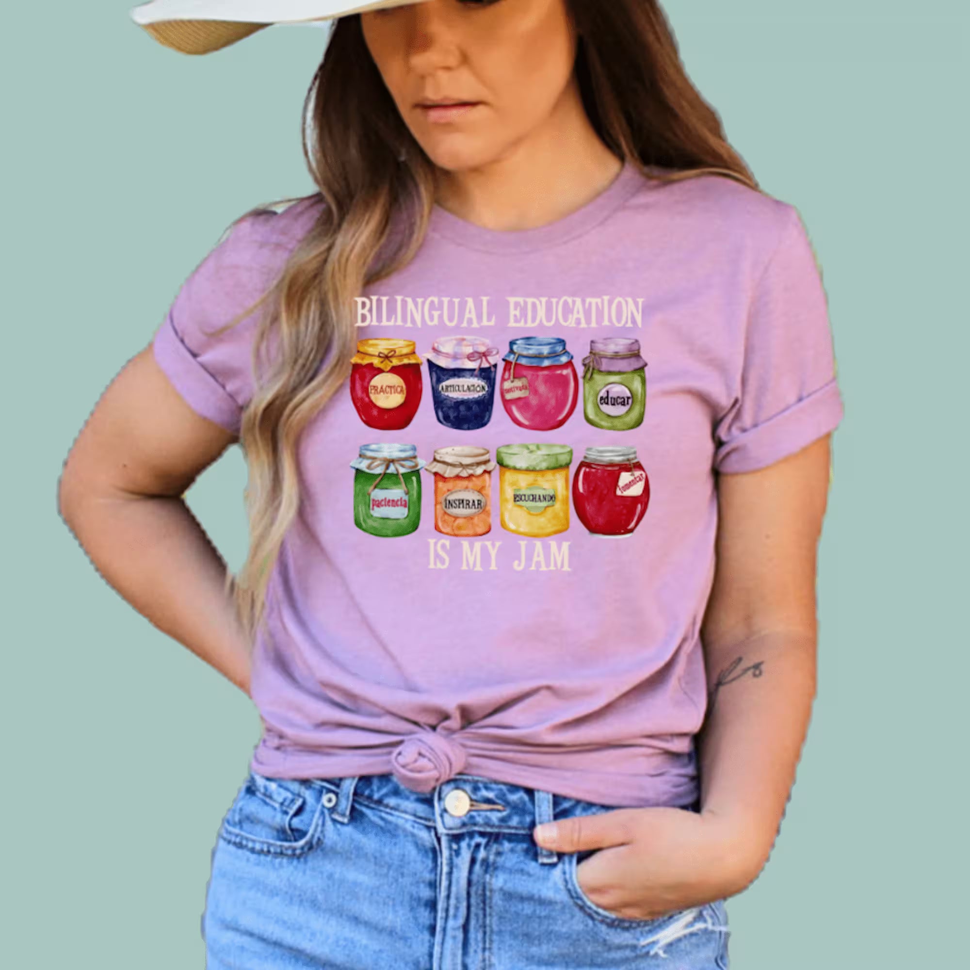 Heather Orchid dual language educator graphic tee, perfect for bilingual classroom teachers and school spirit.